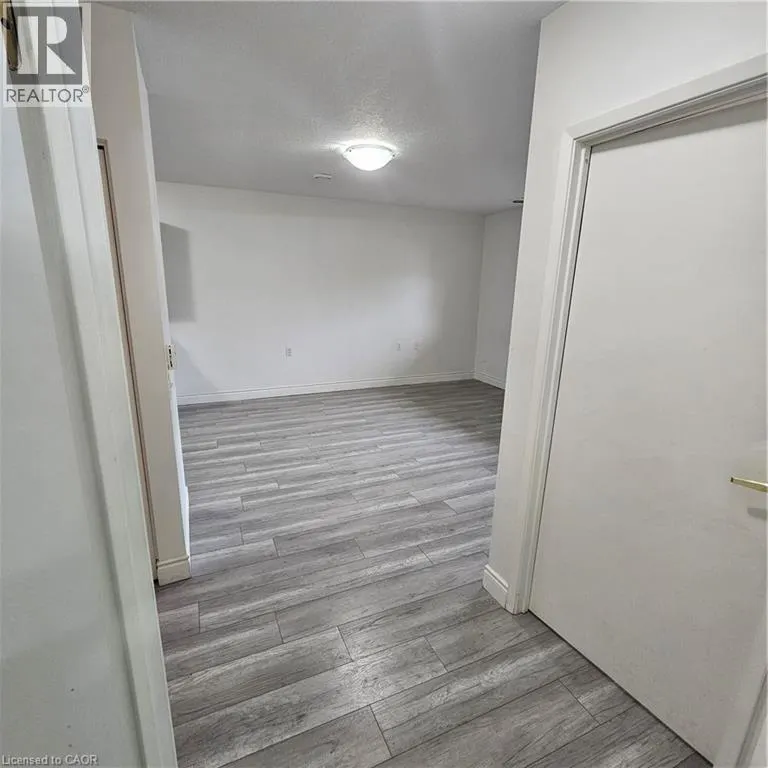 345 BRIARMEADOW Drive Unit# 101, #101