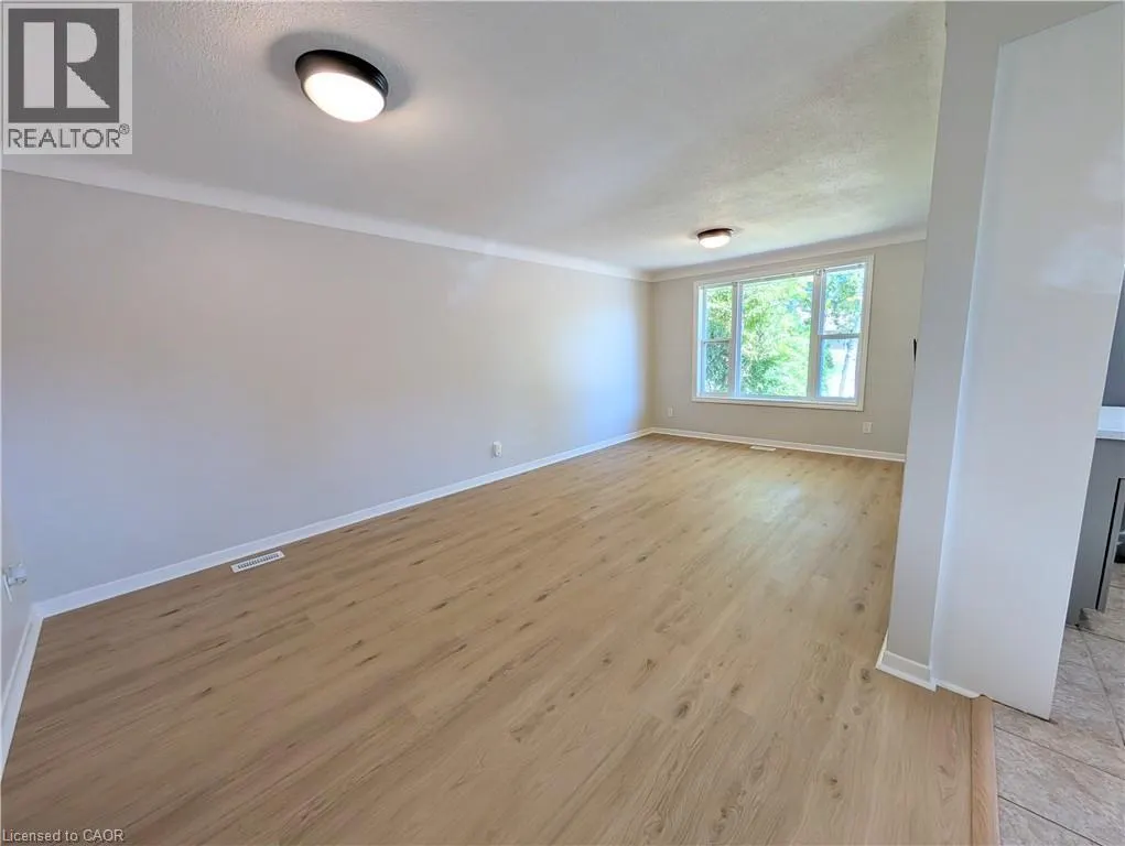 4933 KENTUCKY Court