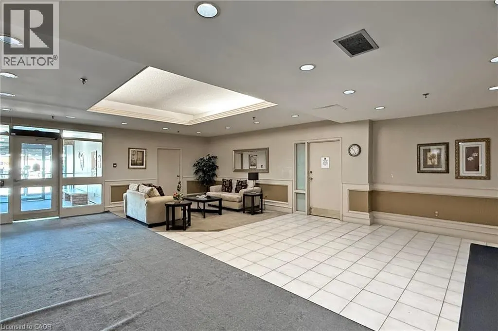 432 MAIN Street Unit# 1002, #1002