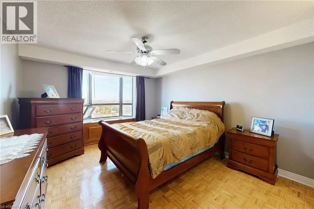 432 MAIN Street Unit# 1002, #1002