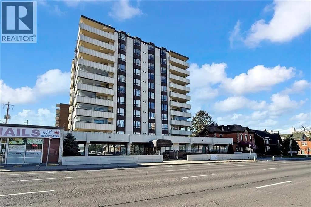 432 MAIN Street Unit# 1002, #1002
