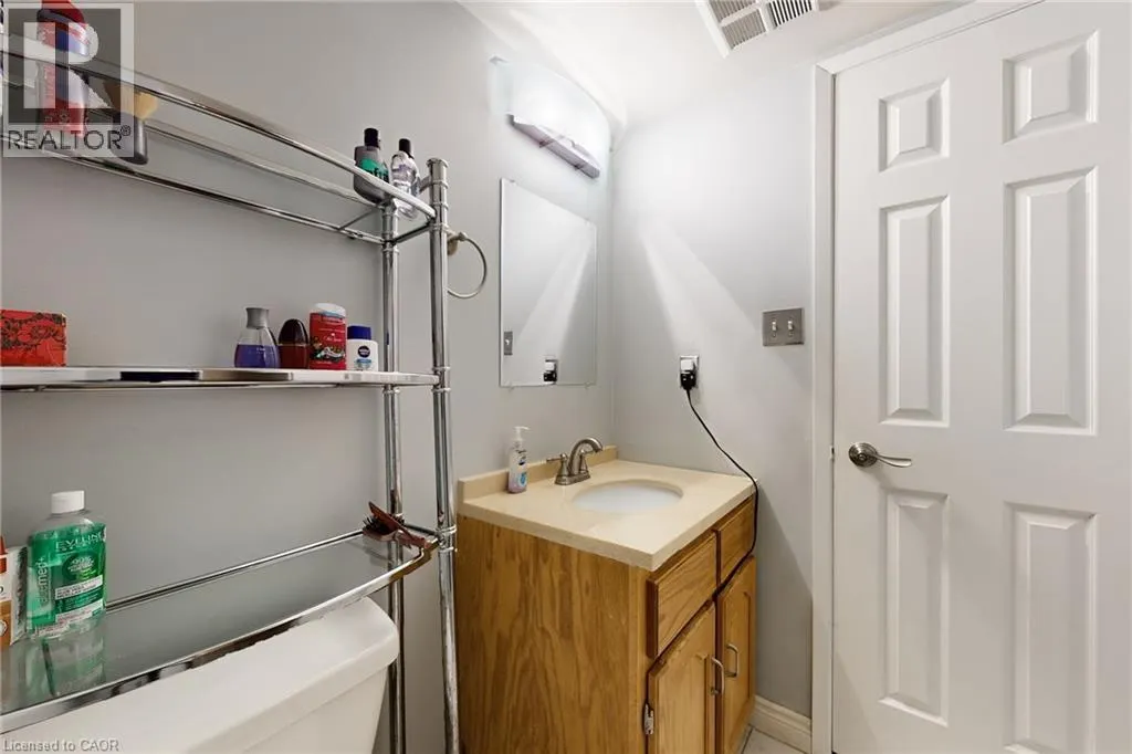 432 MAIN Street Unit# 1002, #1002