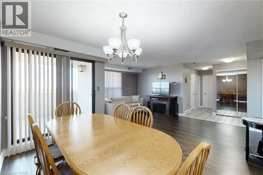 432 MAIN Street Unit# 1002, #1002