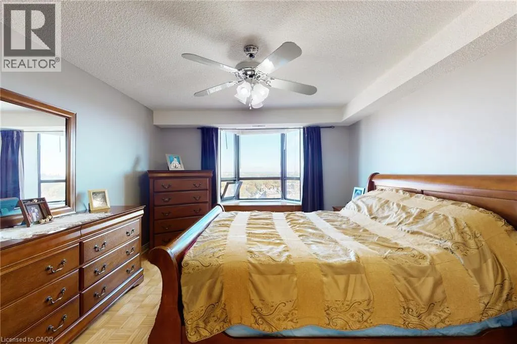 432 MAIN Street Unit# 1002, #1002