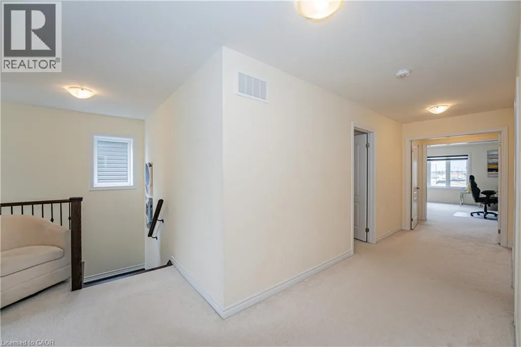 22 OAKTREE Drive