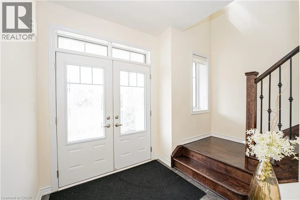 22 OAKTREE Drive