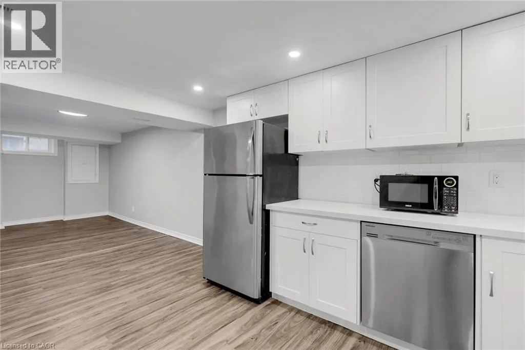 20 WEST 4TH Street