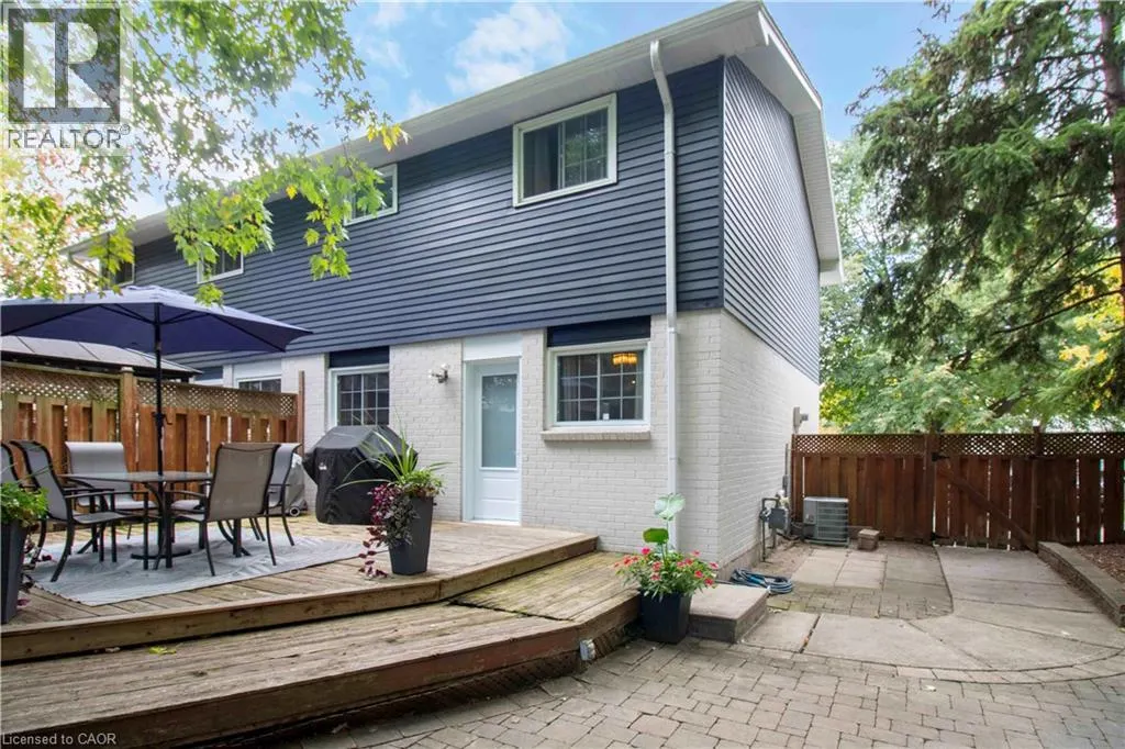 28 GLEN EDEN Court