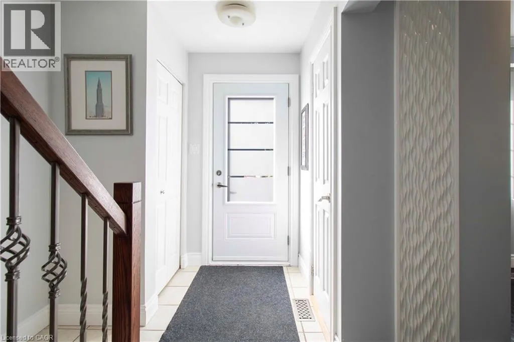 28 GLEN EDEN Court