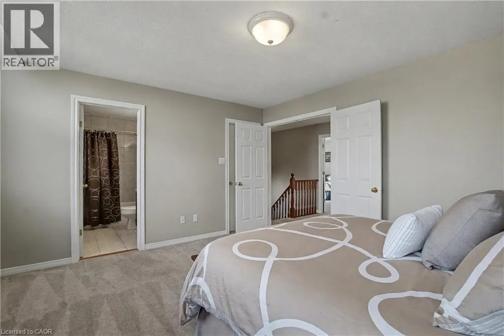 60 LENA Crescent