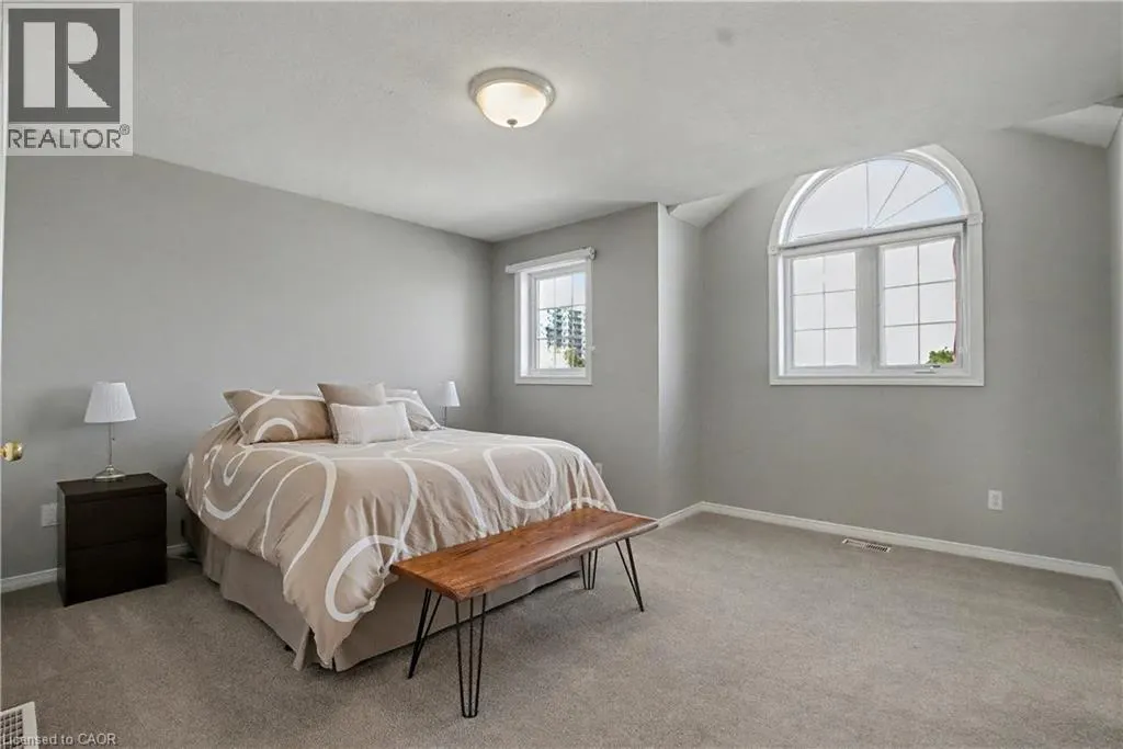 60 LENA Crescent