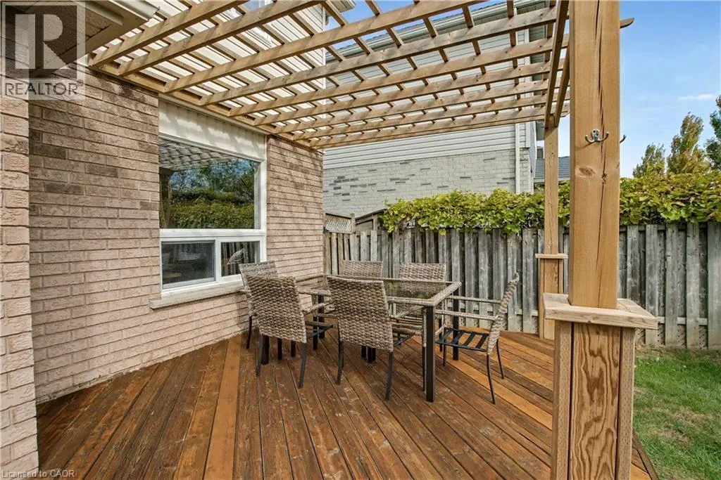 60 LENA Crescent