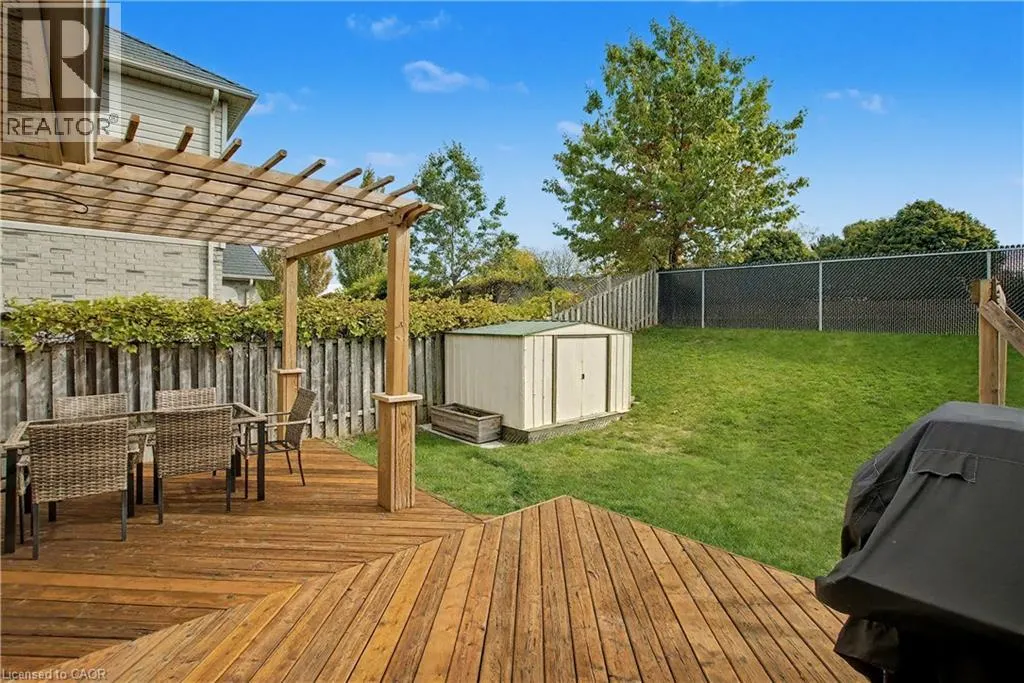 60 LENA Crescent
