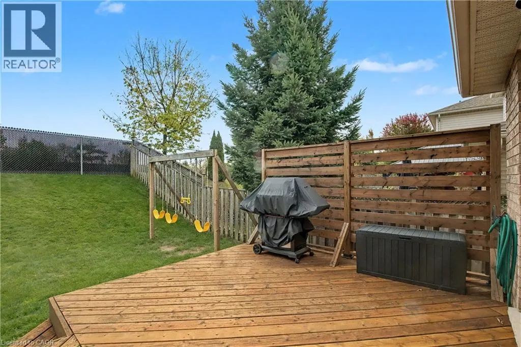 60 LENA Crescent