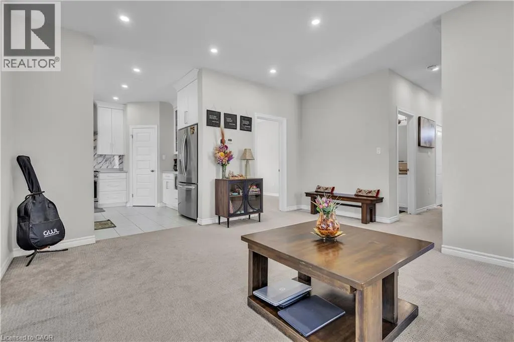 24 SUTHERLAND Crescent