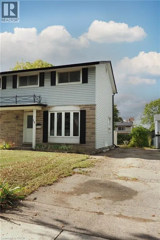 10 BALFOUR Crescent