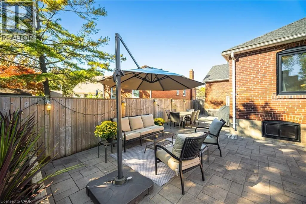 75 EMERALD Crescent