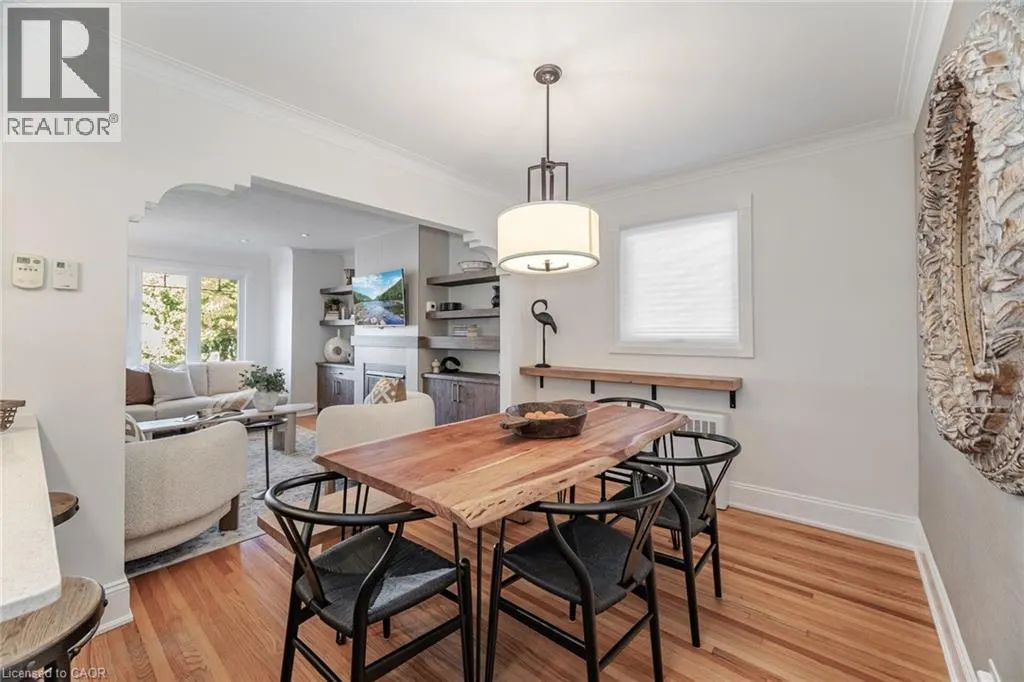 75 EMERALD Crescent
