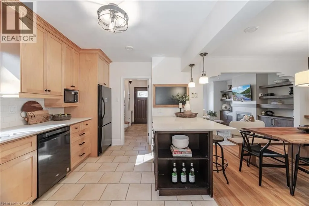 75 EMERALD Crescent