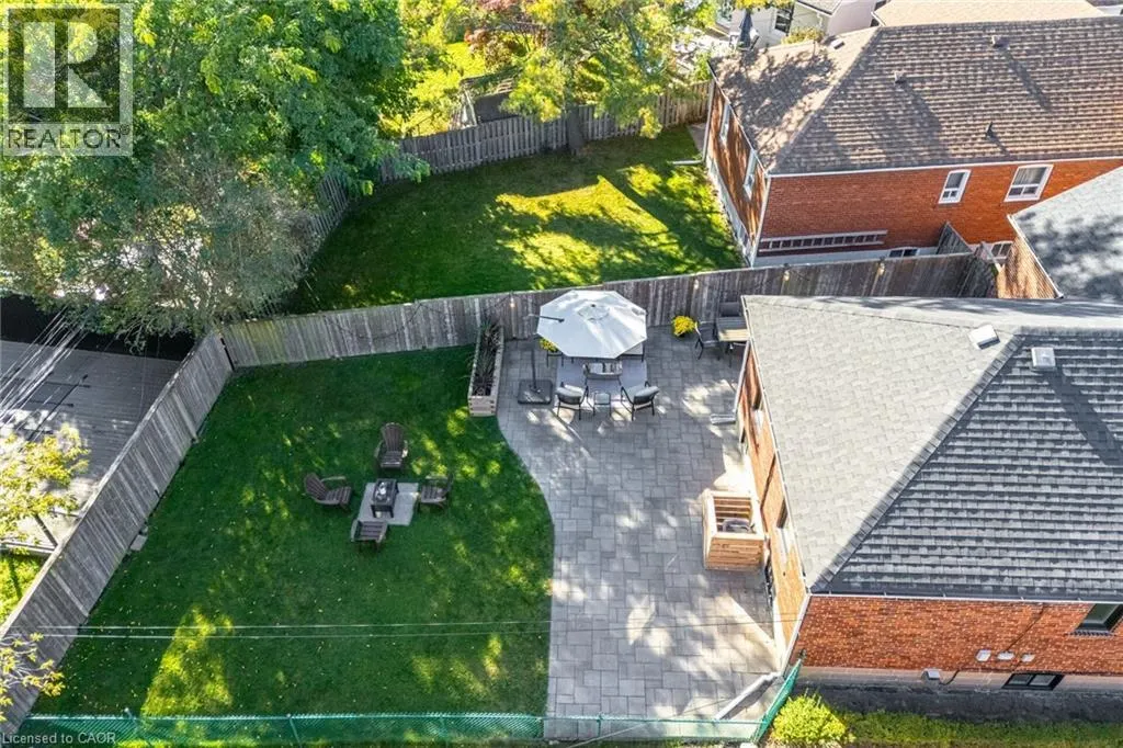 75 EMERALD Crescent
