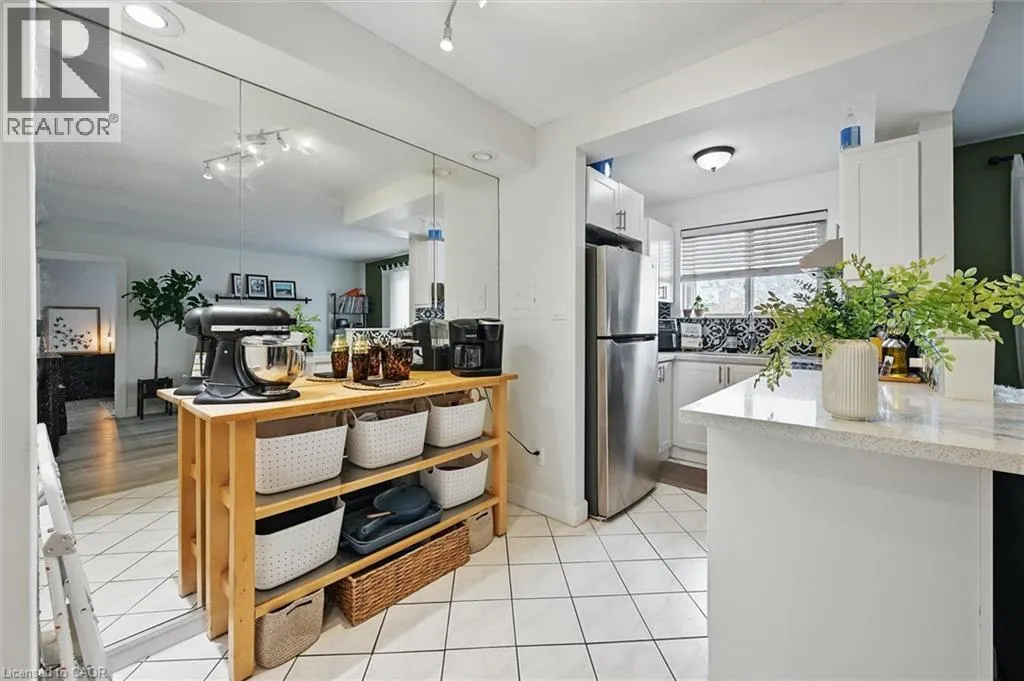 2373 KING Street E Unit# 43, #43