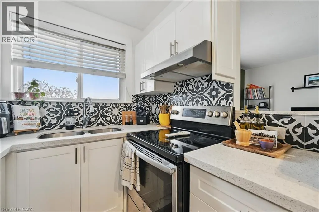 2373 KING Street E Unit# 43, #43