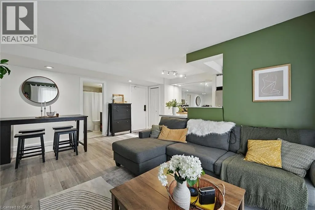 2373 KING Street E Unit# 43, #43