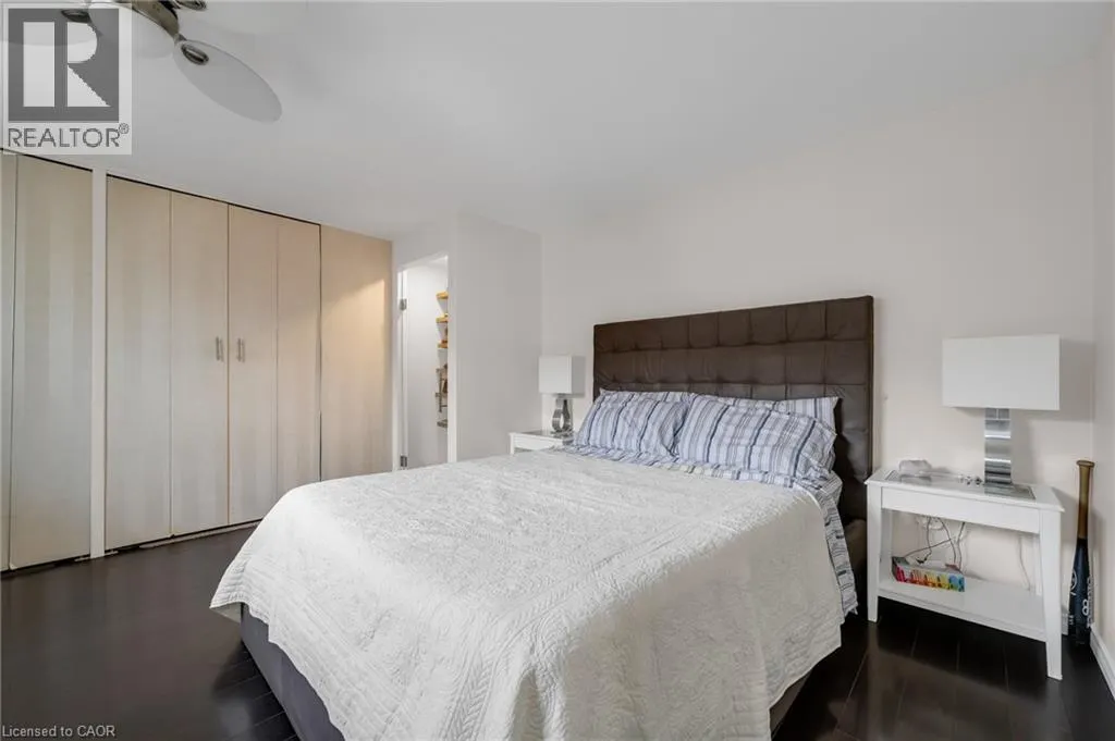 33 ROSEDALE Avenue