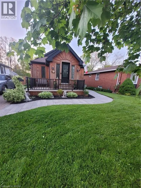 33 ROSEDALE Avenue