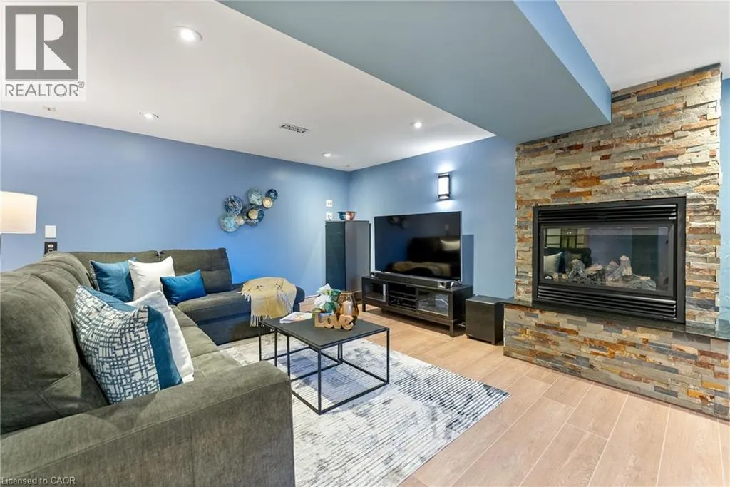 5187 WHITE CHURCH Road E