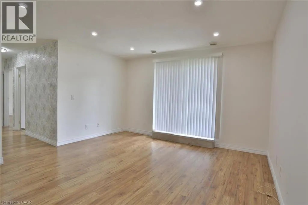 345 BRIARMEADOW Drive Unit# 206, #206