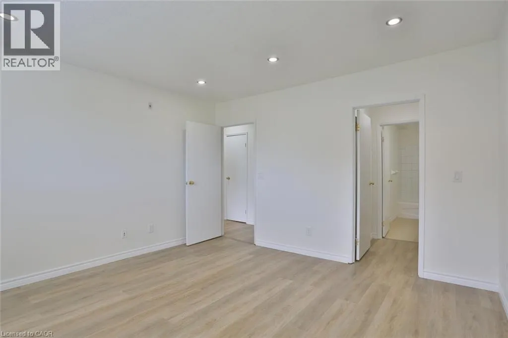 345 BRIARMEADOW Drive Unit# 206, #206