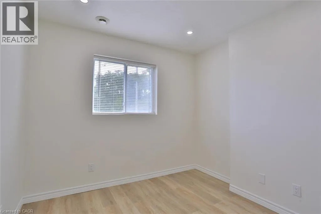 345 BRIARMEADOW Drive Unit# 206, #206
