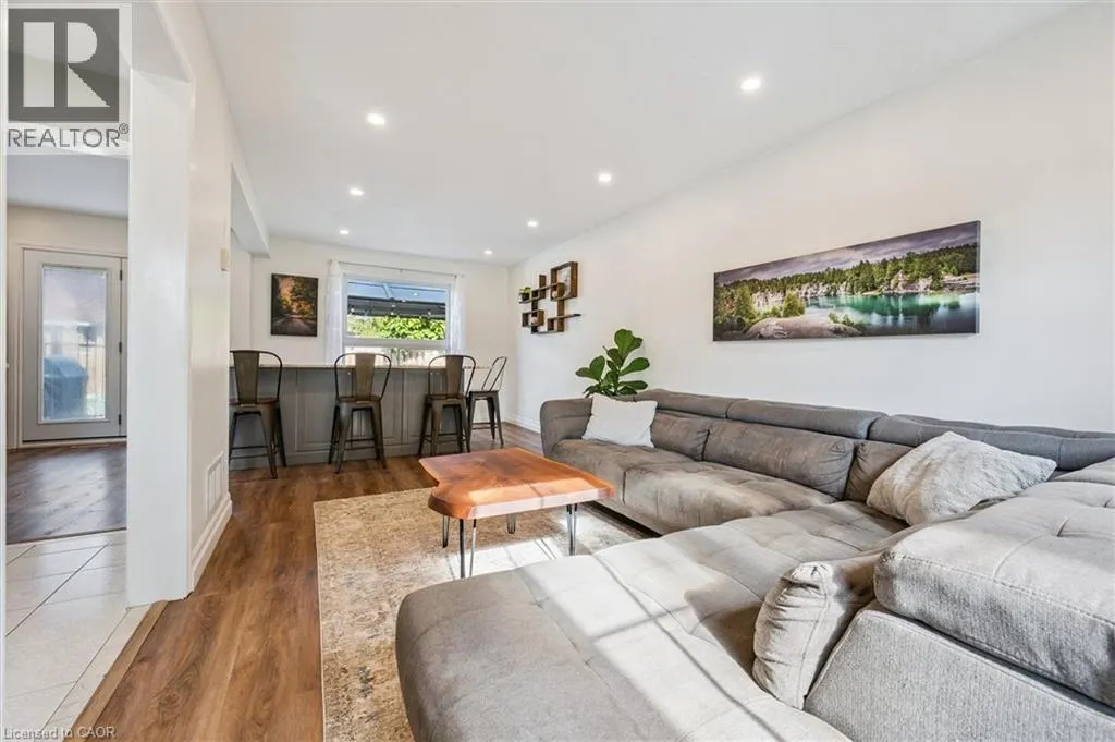 334 DANIEL CRES
