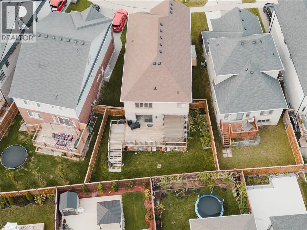 346 MOORLANDS Crescent