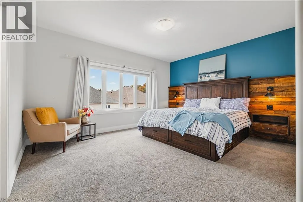 346 MOORLANDS Crescent