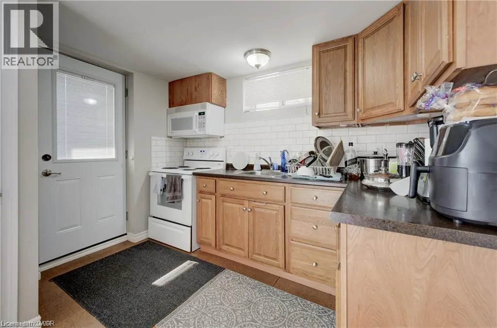31 WEICHEL Street Unit# Lower, #Lower