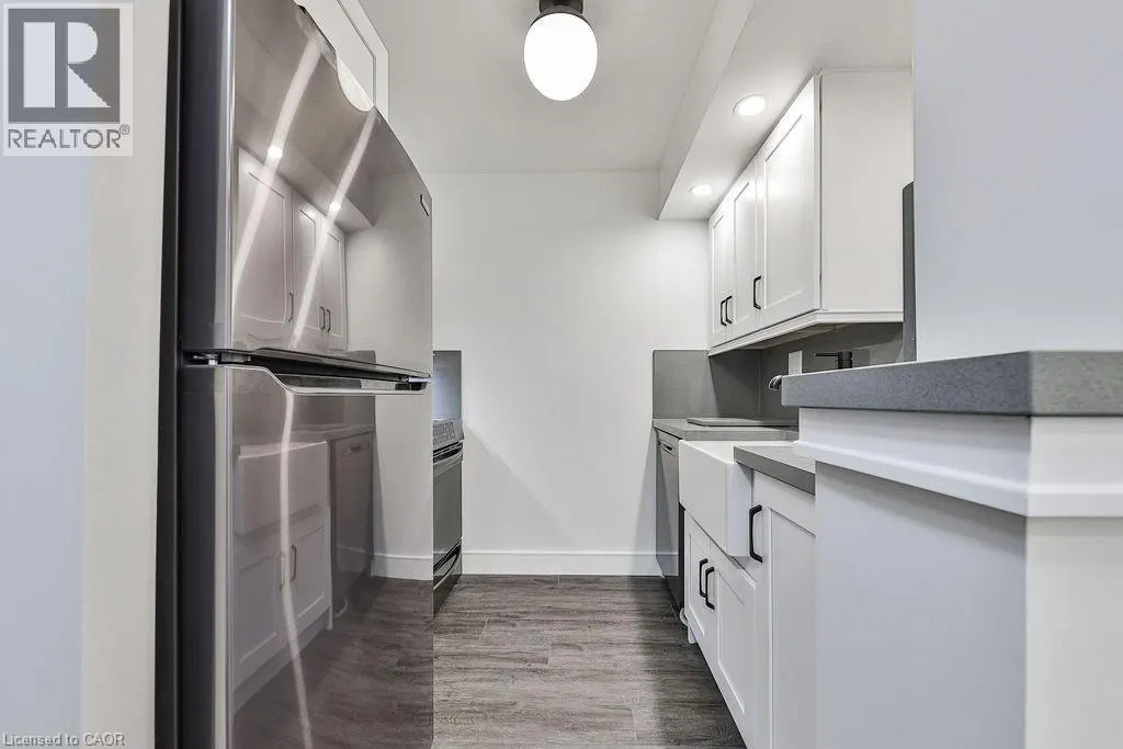 185 ROBINSON Street Unit# 405, #405