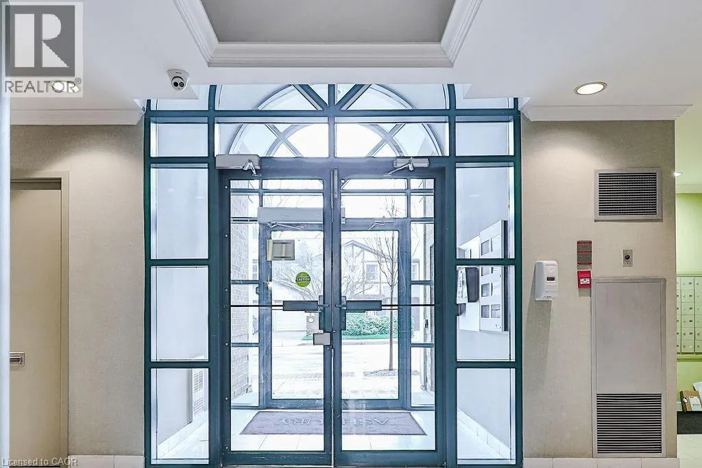 185 ROBINSON Street Unit# 405, #405