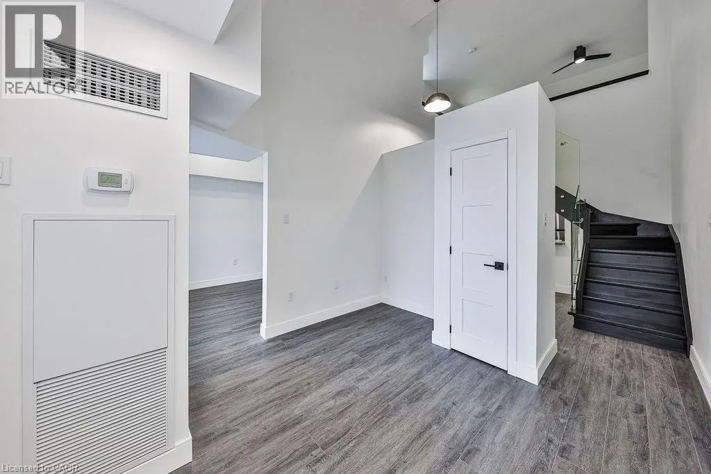 185 ROBINSON Street Unit# 405, #405