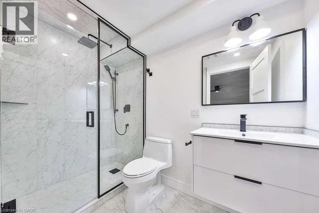 185 ROBINSON Street Unit# 405, #405