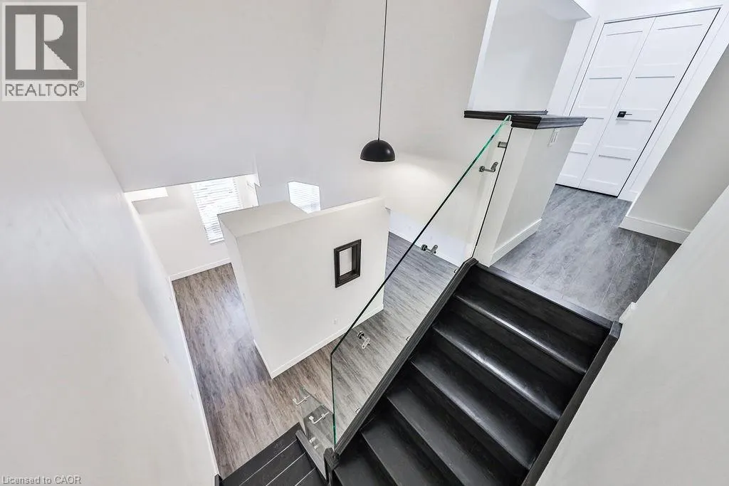 185 ROBINSON Street Unit# 405, #405