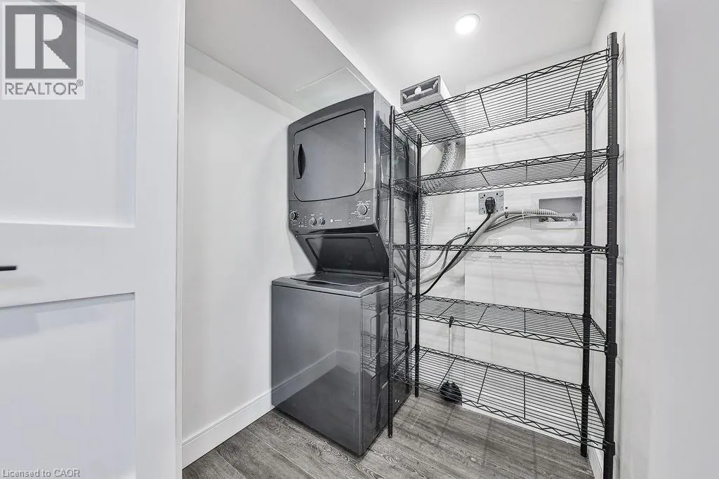 185 ROBINSON Street Unit# 405, #405