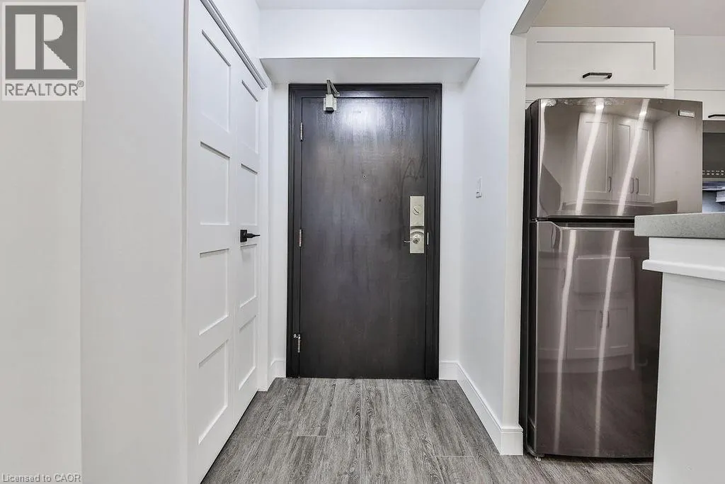 185 ROBINSON Street Unit# 405, #405