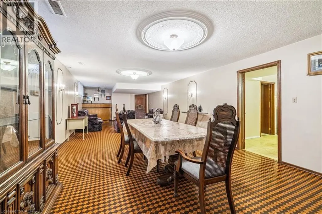 31 PALM Court
