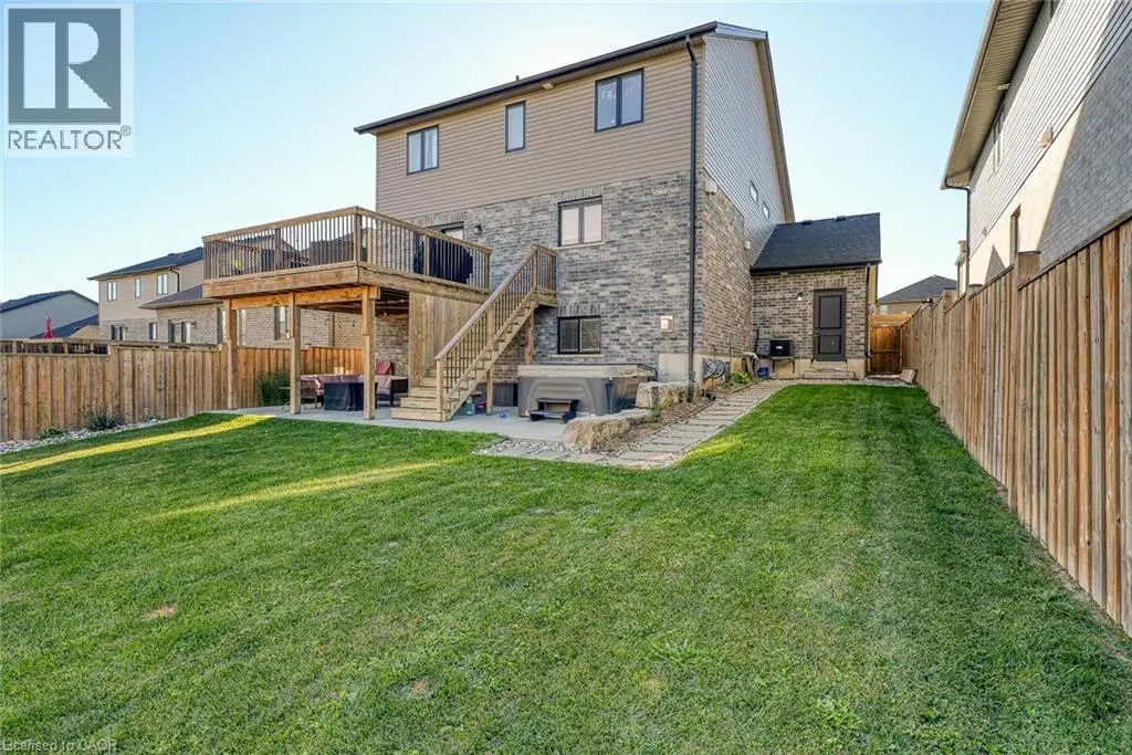 35 PEGGY Avenue