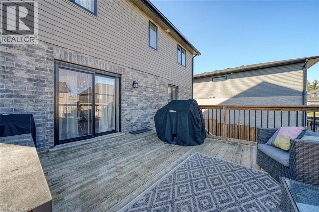 35 PEGGY Avenue