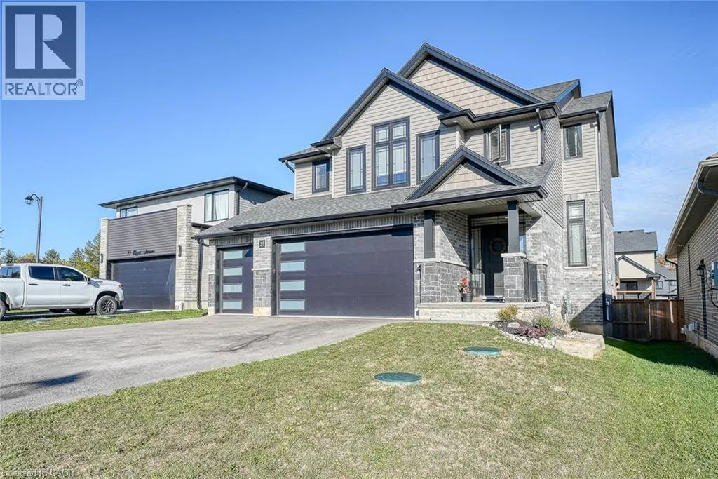 35 PEGGY Avenue