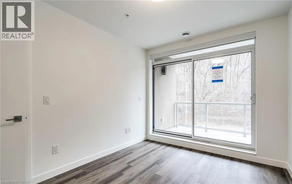 479 CHARLTON Avenue E Unit# 102, #102