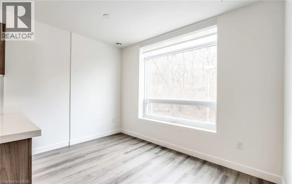 479 CHARLTON Avenue E Unit# 102, #102